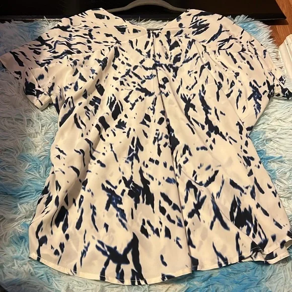 Cynthia rowley 100 % silk medium blouse - Picture 6 of 9